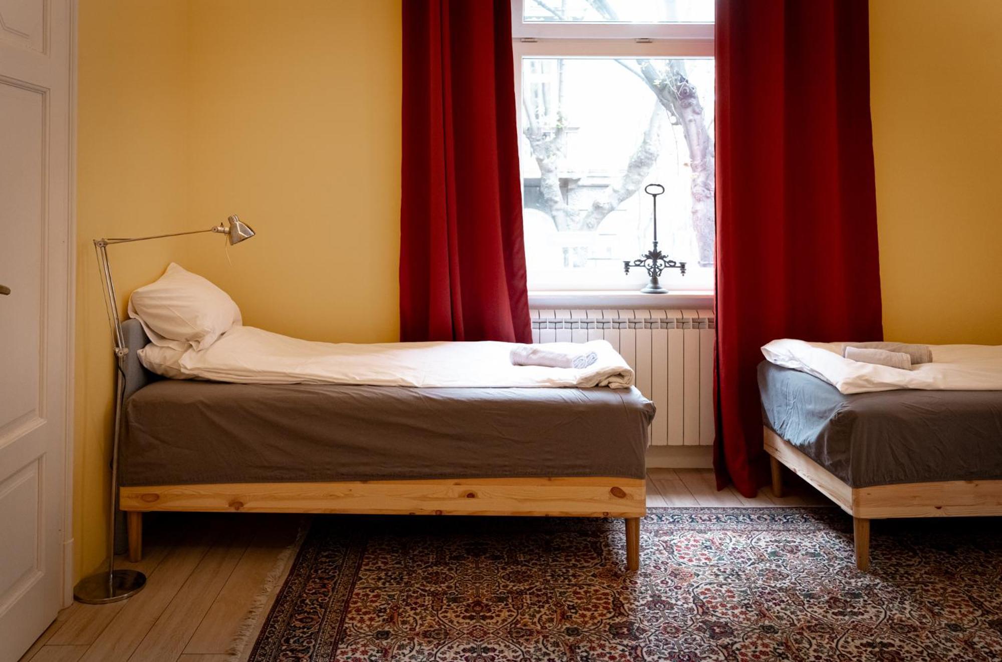 Salon Apartment In Dorcol Historical Belgrado Exterior foto